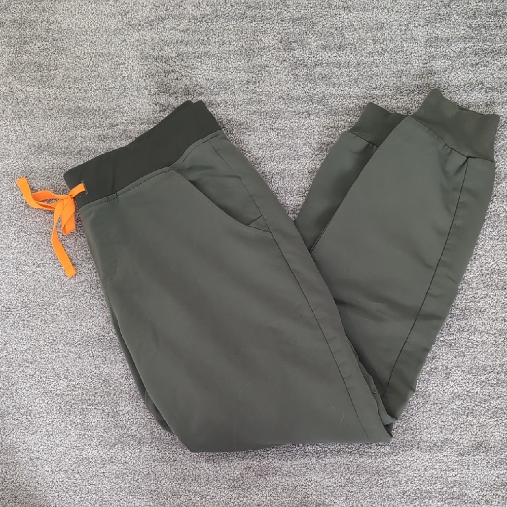 Figs Olive Zamora Joggers